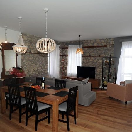 Crecian Water Front Appartement Aigeira Buitenkant foto