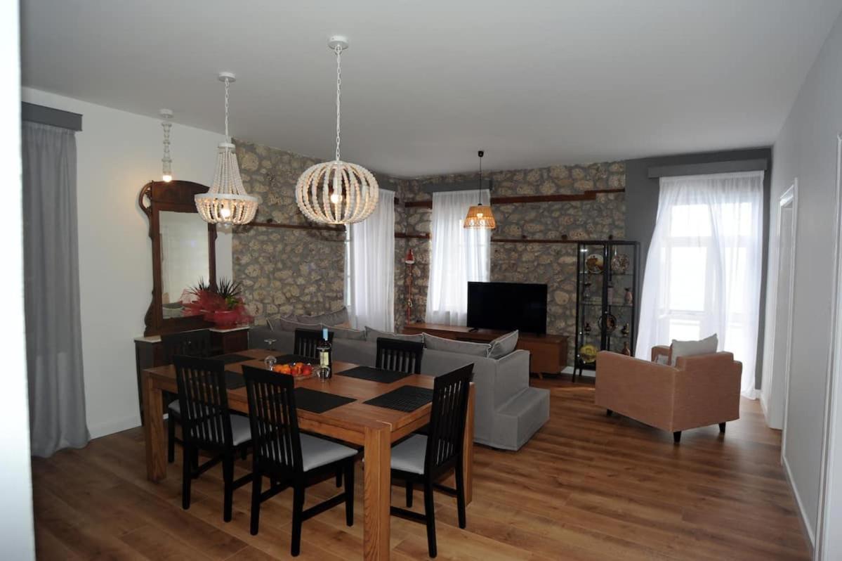 Crecian Water Front Appartement Aigeira Buitenkant foto