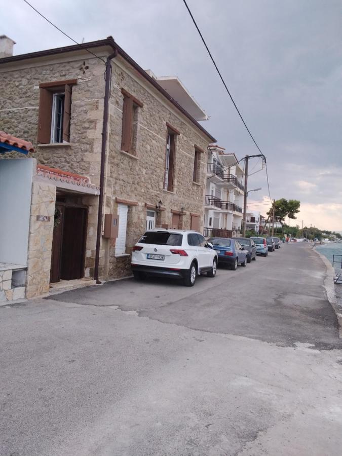 Crecian Water Front Appartement Aigeira Buitenkant foto